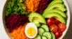Ensalada arcoíris: una tendencia respaldada por la ciencia.