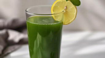 El jugo verde que no puede faltar en tu dieta si quieres bajar el azúcar naturalmente