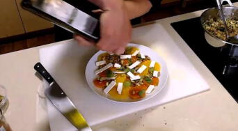 Ensalada fresca de naranja y queso light: ideal para perder peso sin sacrificar el sabor