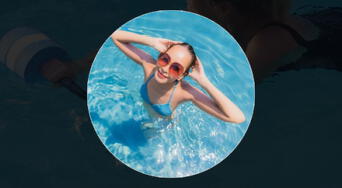 Lo que nadie te dice sobre el cloro y la salud de tu cabello: cómo evitar el daño capilar en la piscina