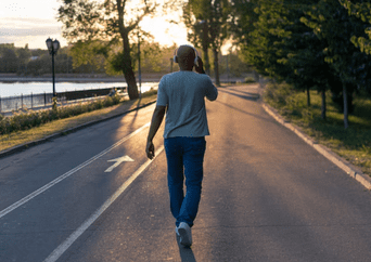 El ejercicio que supera a caminar: mejora tu flexibilidad fácilmente usando tu iPhone