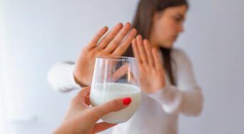 ¿Eres intolerante a la lactosa? Estos son los alimentos que sí puedes comer, según expertos