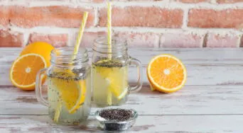 Agua de naranja con chía: por qué es ideal para desintoxicar el cuerpo en ayunas