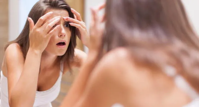 La limpieza facial diaria es clave para prevenir el exceso de grasa y la obstrucción de los poros. La limpieza facial diaria es clave para prevenir el exceso de grasa y la obstrucción de los poros.