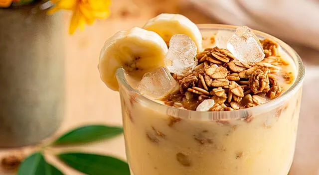 Preparar un licuado de proteína con granola es una excelente manera de aumentar la masa muscular y mejorar la recuperación después del ejercicio. Preparar un licuado de proteína con granola es una excelente manera de aumentar la masa muscular y mejorar la recuperación después del ejercicio.