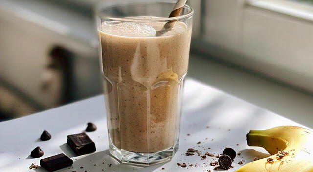 Este batido de avena y plátano te regalará un momento de disfrute y bienestar al iniciar tu jornada. Este batido de avena y plátano te regalará un momento de disfrute y bienestar al iniciar tu jornada.
