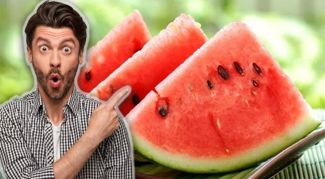 La sandía es una fruta rica en agua, lo que la convierte en una aliada natural para hidratar el cuerpo y depurar el hígado. La sandía es una fruta rica en agua, lo que la convierte en una aliada natural para hidratar el cuerpo y depurar el hígado.