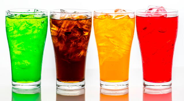Las bebidas azucaradas, como las gaseosas y jugos procesados, son una de las principales causas del aumento de peso. Las bebidas azucaradas, como las gaseosas y jugos procesados, son una de las principales causas del aumento de peso.