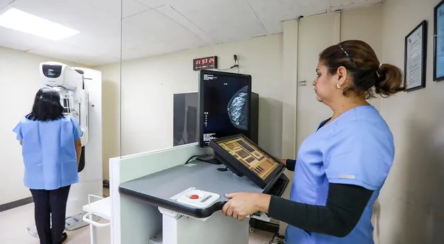 Además del crecimiento en mamografías, EsSalud realizó 212,484 pruebas de Papanicolaou, fundamentales para la prevención del cáncer de cuello uterino.
