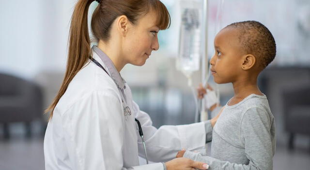 Investigadores de la Universidad de Cambridge desarrollan una nueva terapia dirigida contra la leucemia infantil más común. Investigadores de la Universidad de Cambridge desarrollan una nueva terapia dirigida contra la leucemia infantil más común.