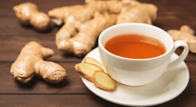 La infusión de jengibre con limón y miel es un clásico natural para cuidar tus defensas en los días fríos. La infusión de jengibre con limón y miel es un clásico natural para cuidar tus defensas en los días fríos.