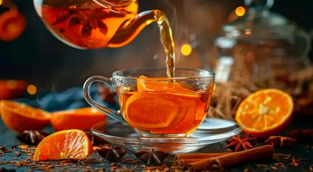 Preparar un té de cáscara de mandarina es otra forma sencilla y natural de aprovechar sus beneficios. Preparar un té de cáscara de mandarina es otra forma sencilla y natural de aprovechar sus beneficios.