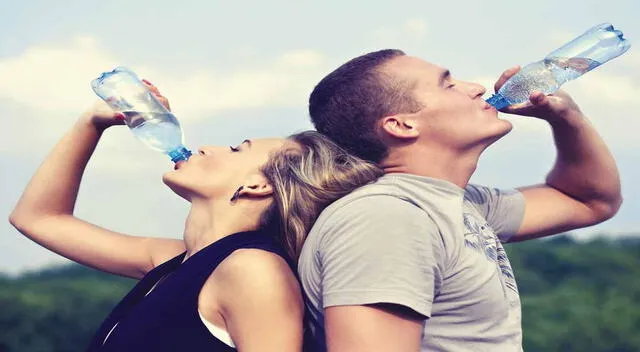 Mantener una adecuada hidratación es fundamental para el buen funcionamiento del cuerpo.