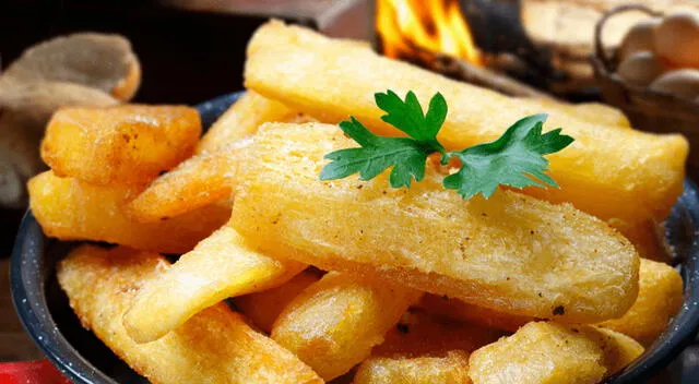 La yuca, un tubérculo infaltable en la cocina peruana, puede quedar suave y deliciosa si se cocina correctamente siguiendo algunos trucos caseros. La yuca, un tubérculo infaltable en la cocina peruana, puede quedar suave y deliciosa si se cocina correctamente siguiendo algunos trucos caseros.