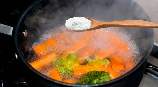El uso del bicarbonato de sodio es especialmente útil para las verduras de hoja verde como el brócoli. El uso del bicarbonato de sodio es especialmente útil para las verduras de hoja verde como el brócoli.