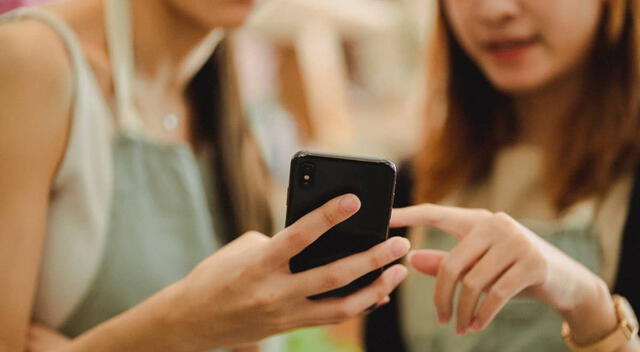 Las redes sociales pueden reactivar recuerdos y emociones que dificultan cerrar un ciclo tras una ruptura.