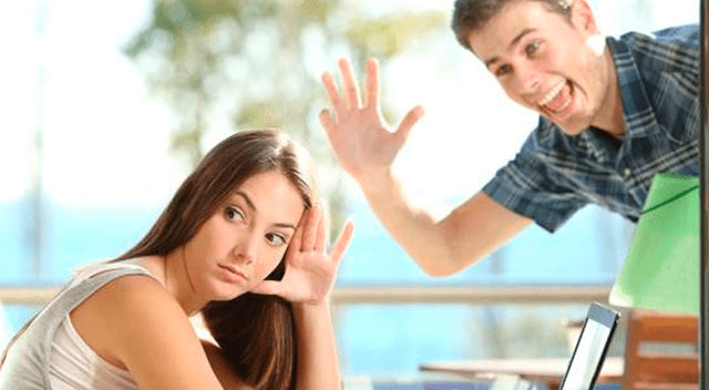 Un saludo es un gesto mínimo de respeto, y su ausencia puede comunicar desprecio o desinterés, incluso sin palabras. Un saludo es un gesto mínimo de respeto, y su ausencia puede comunicar desprecio o desinterés, incluso sin palabras.