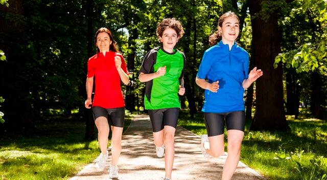 Movimientos clave para activar músculos y articulaciones esenciales para corredores. Movimientos clave para activar músculos y articulaciones esenciales para corredores.