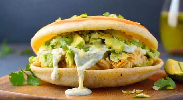La Reina Pepiada, ícono del desayuno venezolano, combina tradición, historia y sabor en cada bocado. La Reina Pepiada, ícono del desayuno venezolano, combina tradición, historia y sabor en cada bocado.