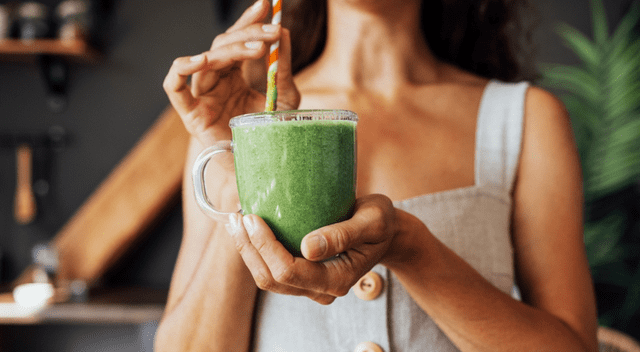 Tomado con moderación, el jugo verde puede ser un complemento saludable en una alimentación balanceada. Tomado con moderación, el jugo verde puede ser un complemento saludable en una alimentación balanceada.