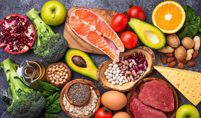 Una dieta rica en frutas, verduras y productos naturales puede ayudar a reducir el riesgo de desarrollar cáncer de pulmón, según expertos.