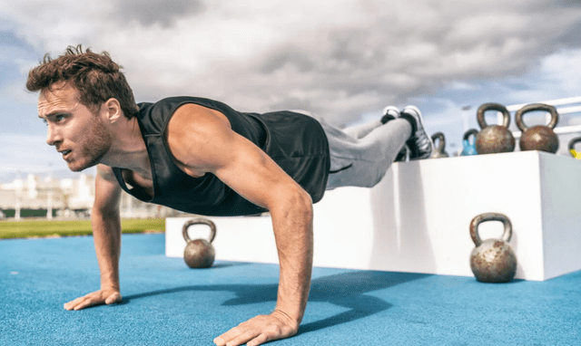Los expertos coinciden en que sumar entrenamiento de fuerza potencia aún más la pérdida de grasa corporal. Los expertos coinciden en que sumar entrenamiento de fuerza potencia aún más la pérdida de grasa corporal.