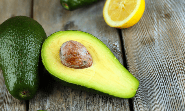 La oxidación de la palta puede evitarse con trucos simples que mantienen su color y sabor naturales. La oxidación de la palta puede evitarse con trucos simples que mantienen su color y sabor naturales.