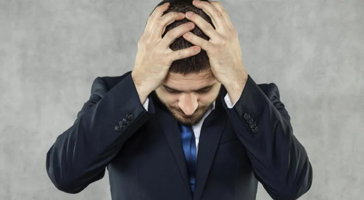 Síndrome del impostor: qué es, por qué ocurre y cómo puedes superarlo, según expertas