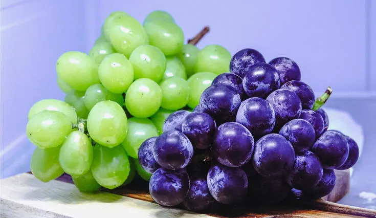 Descubre cómo el consumo de uvas puede beneficiar tu salud visual.